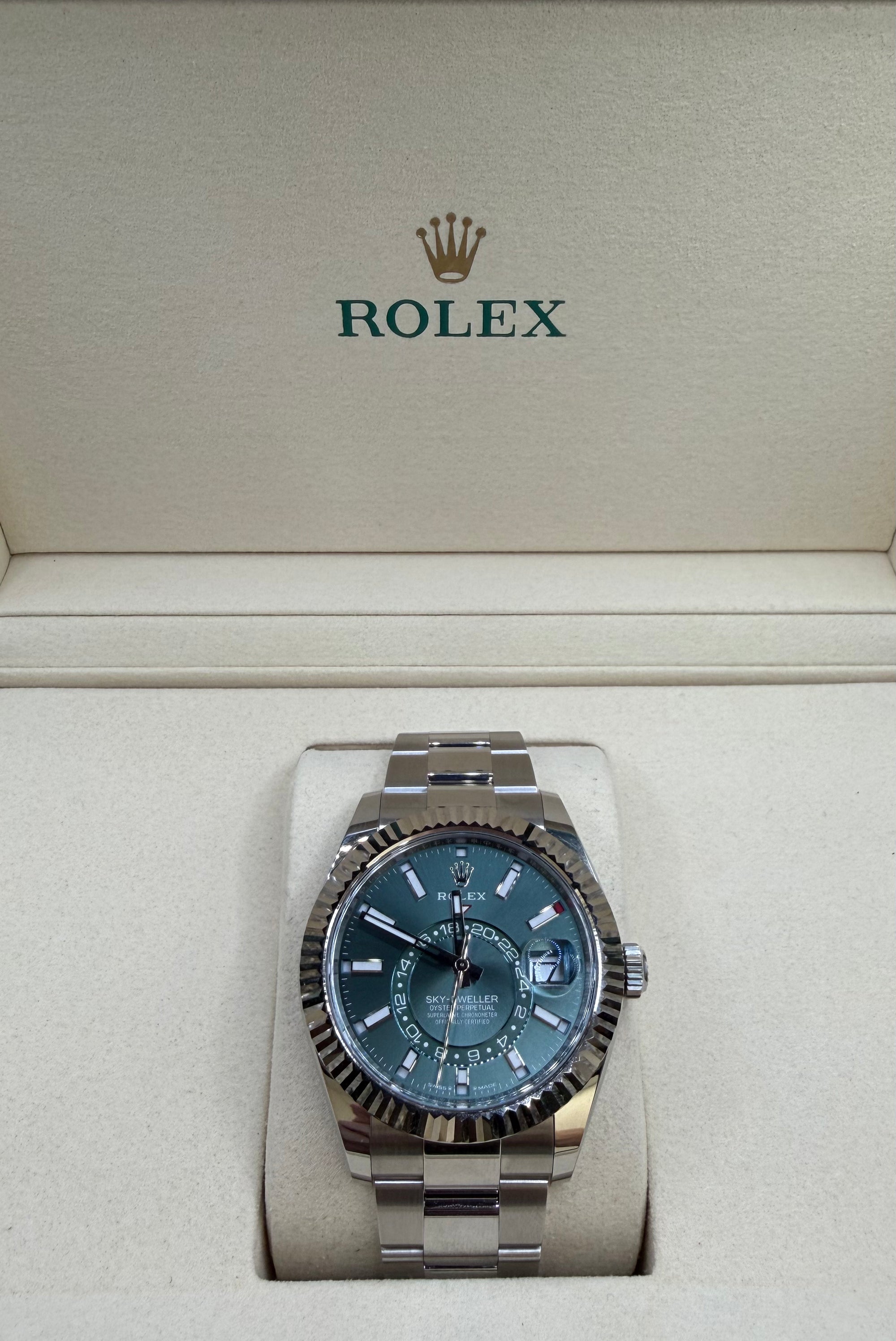 NEW 2026 Rolex Sky-Dweller - Green Dial - Oyster Bracelet - 336934